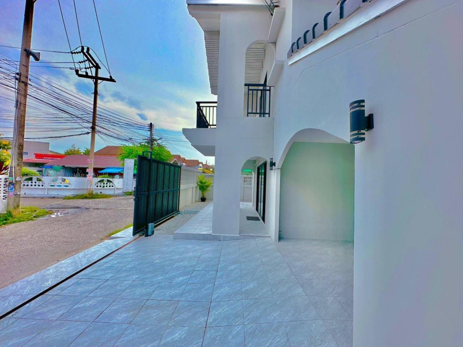 4Bedroom Pool Villa Near Walking St Bonk Pattaya Εξωτερικό φωτογραφία